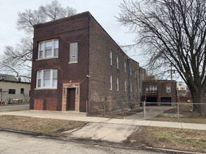 3505 E 96th St in Chicago, IL - Foto de edificio - Building Photo