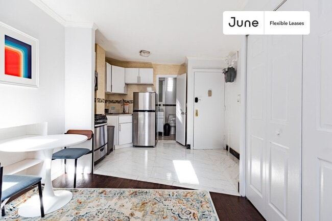 534 E 14th St in New York, NY - Building Photo - Building Photo