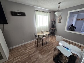 908 Consol Ave in Winnipeg, MB - Building Photo - Building Photo