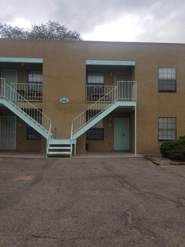 property at 1051 Meadowlark Ct SE