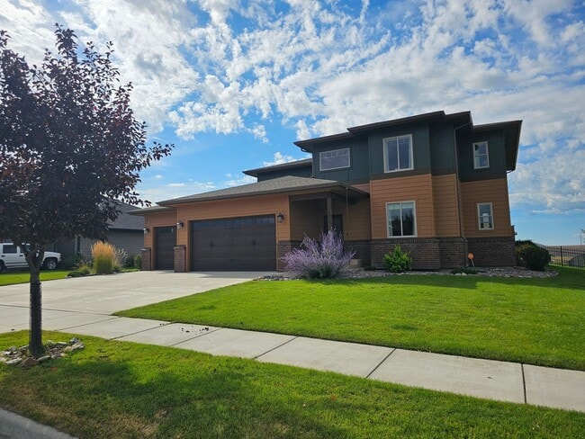 property at 5010 Jeff Dr
