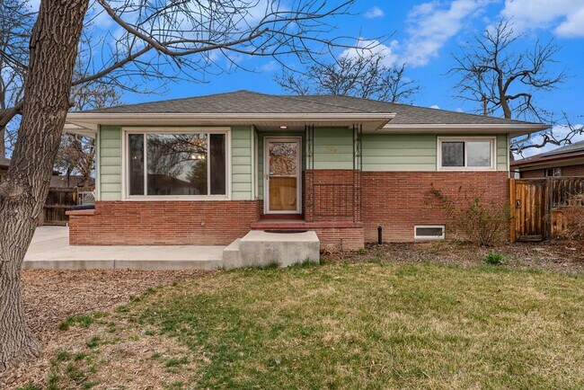 property at 465 Zenobia St