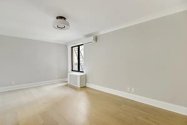 220 West 24th Street in New York, NY - Building Photo