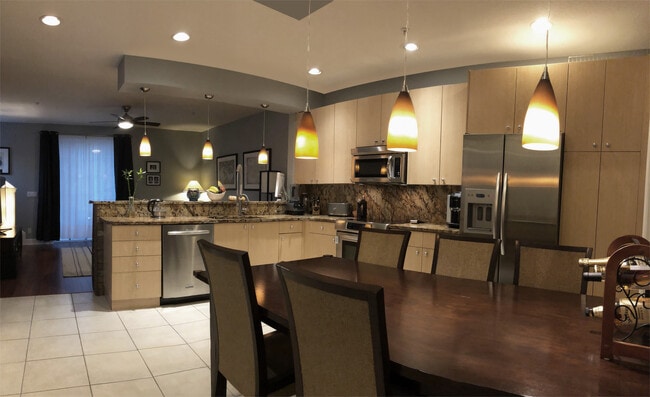 property at 103 W Indian Crossing Cir