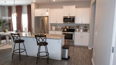 120 Inman Dr in Canton, GA - Building Photo - Building Photo