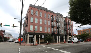 Eggleston Plaza in Richmond, VA - Building Photo - Building Photo