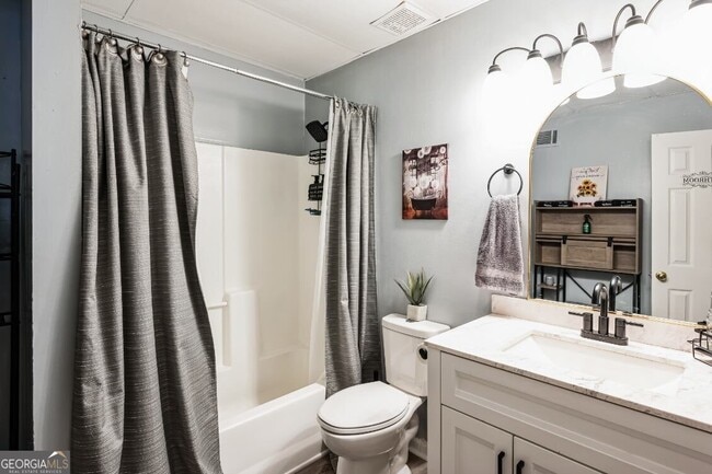 property at 795 Deerwood Dr