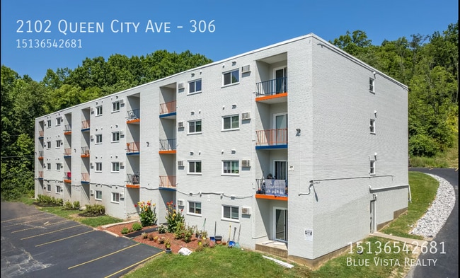 2102 Queen City Ave in Cincinnati, OH - Building Photo - Building Photo