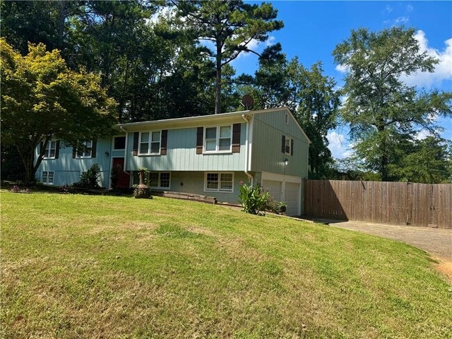 property at 2949 Karen Ln