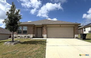 3810 Flatrock Mountain Dr in Killeen, TX - Building Photo