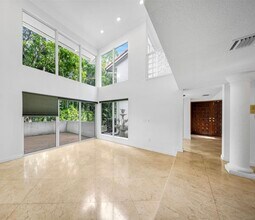 4000 Alhambra Cir in Coral Gables, FL - Building Photo - Building Photo