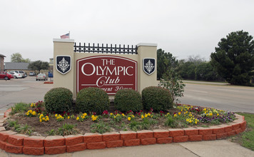 The Mirage Apartments in Arlington, TX - Building Photo - Building Photo