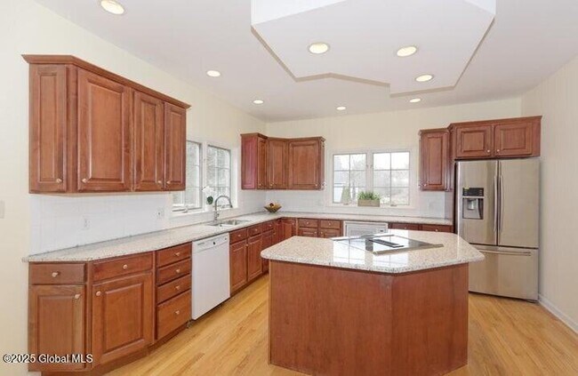 4 Kimberly Ct in Niskayuna, NY - Building Photo - Building Photo