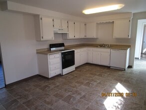 410 Olney St in Aumsville, OR - Building Photo - Building Photo