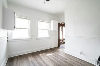 3180 N 15th St in Milwaukee, WI - Building Photo - Building Photo