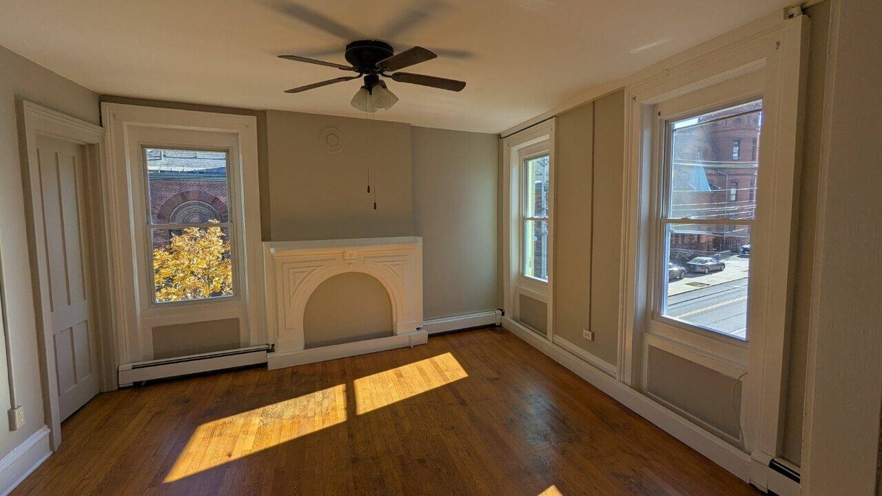 1 Sherman St in Albany, NY - Building Photo