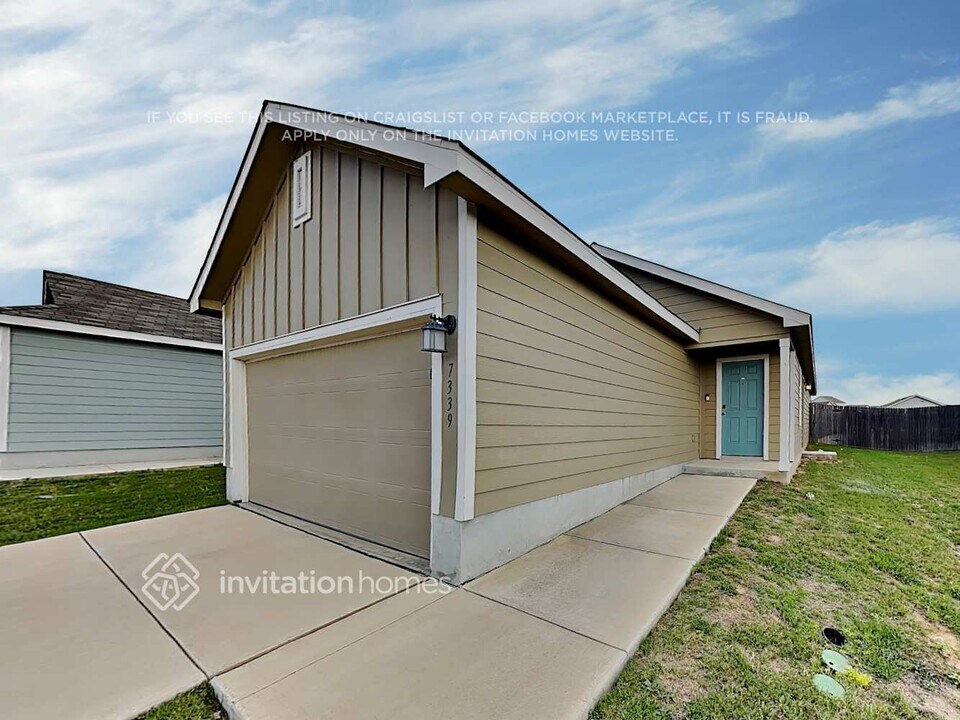 7339 Plata Cir in San Antonio, TX - Foto de edificio