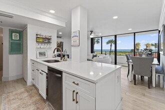 600 Ocean Dr in Juno Beach, FL - Foto de edificio - Building Photo