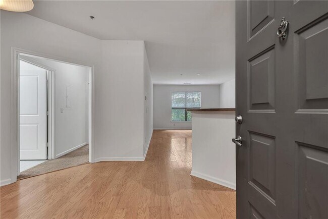 821 Ralph McGill Blvd NE in Atlanta, GA - Foto de edificio - Building Photo