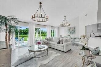 2649 Longboat Dr in Naples, FL - Building Photo - Building Photo