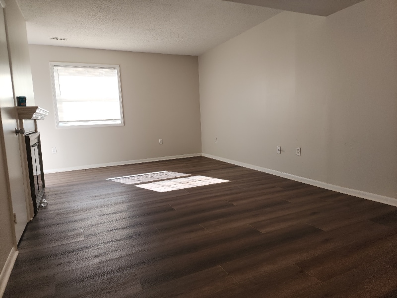 12730 Woodside Ln in Newport News, VA - Building Photo