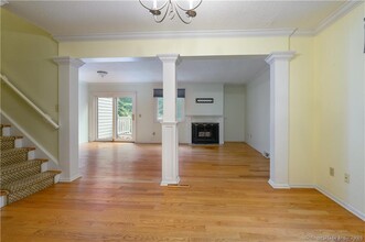 14 Currier Pl in Cheshire, CT - Building Photo - Building Photo