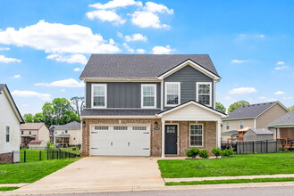 3058 Ft Sumter Dr in Clarksville, TN - Building Photo - Building Photo
