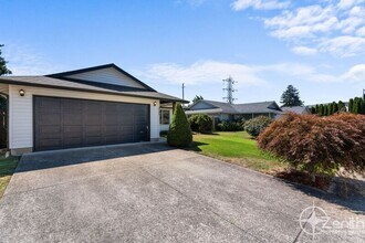 16909 NE 19th St in Vancouver, WA - Building Photo - Building Photo