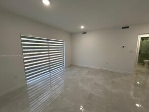 14625 SW 262nd St, Unit 1 in Homestead, FL - Foto de edificio - Building Photo