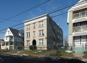 66 Standish St Apartments