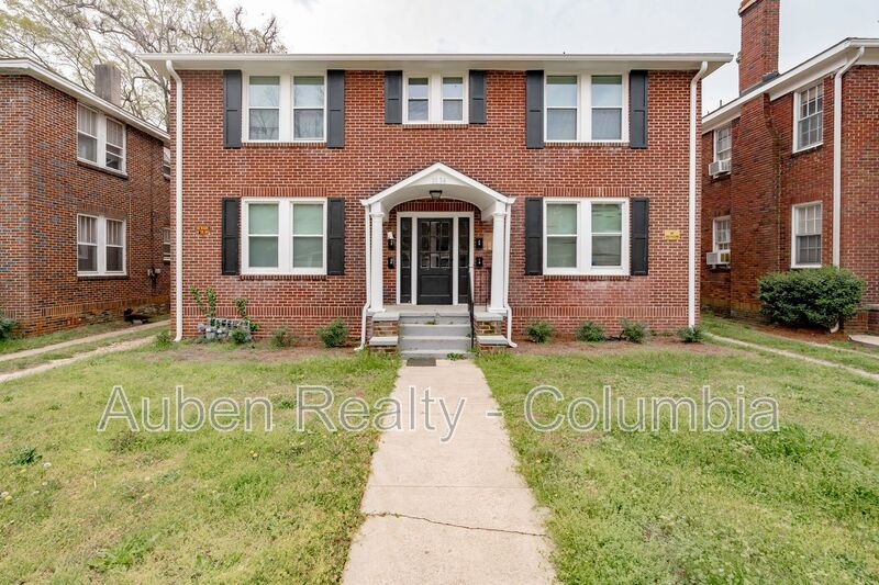 1034 Kinard Ct in Columbia, SC - Building Photo