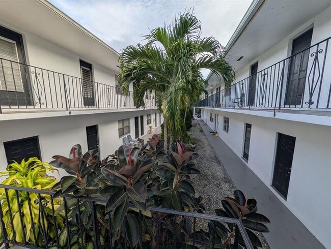 property at 2830 Fillmore St