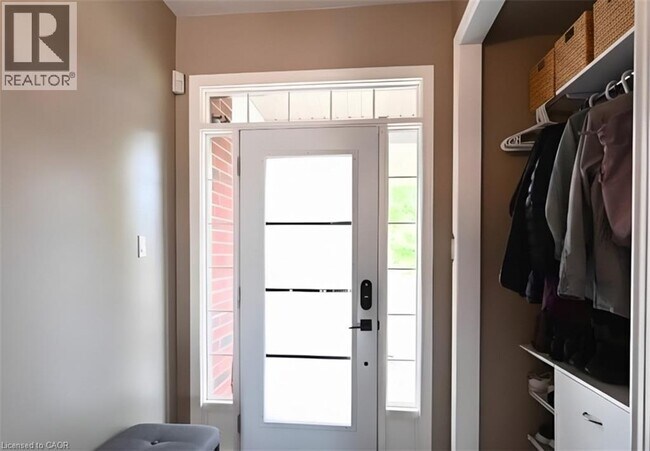 501 Topper Woods Crescent in Kitchener, ON - Building Photo - Building Photo