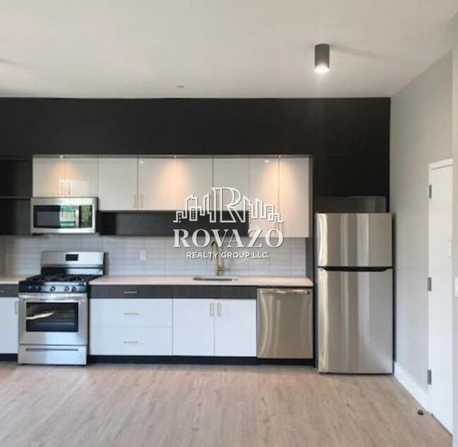 502 William St in East Orange, NJ - Building Photo - Building Photo