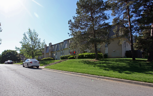 The Terrace Apartments in Topeka, KS - Building Photo - Building Photo