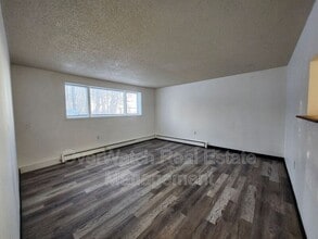 1509 W 45th Ave in Anchorage, AK - Building Photo - Building Photo