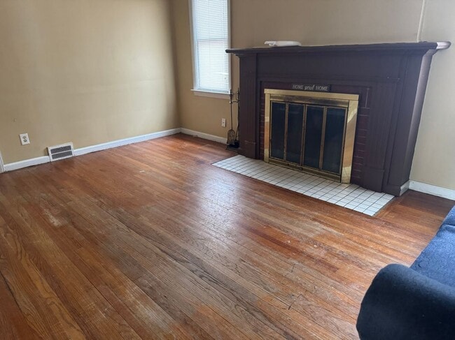 6177 Hereford St in Detroit, MI - Foto de edificio - Building Photo