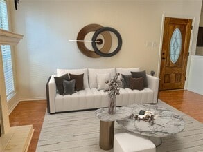 700 S 1st St in Austin, TX - Building Photo - Building Photo