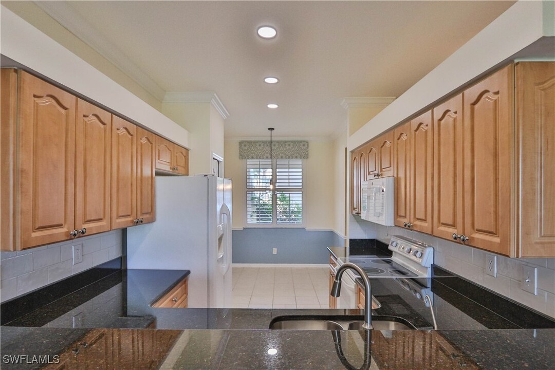 21361 Lancaster Run in Estero, FL - Foto de edificio
