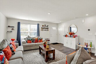 910 Red Hls Ct in Ulen, IN - Building Photo - Building Photo