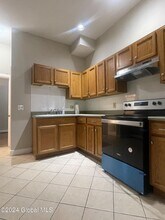 11 Myrtle Ave, Unit 1 in Albany, NY - Building Photo - Building Photo