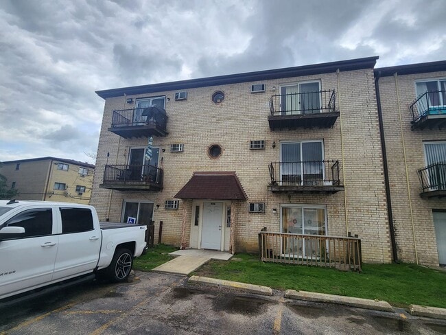 property at 2407 Randall Ln