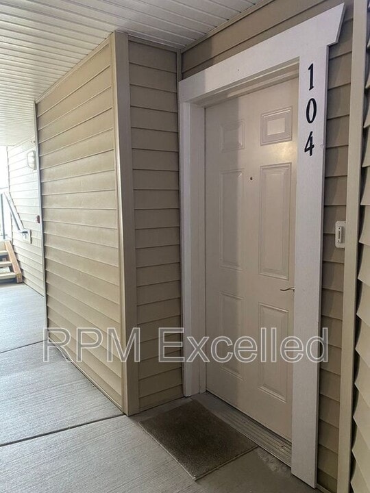 13421 97th Ave E in Puyallup, WA - Building Photo