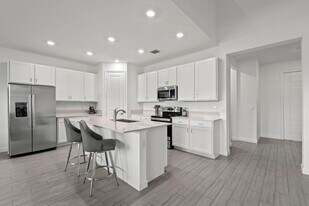 4834 Navali Dr in Wellington, FL - Building Photo