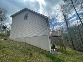 350 Pinewood Cir in Fleetwood, NC - Building Photo - Building Photo