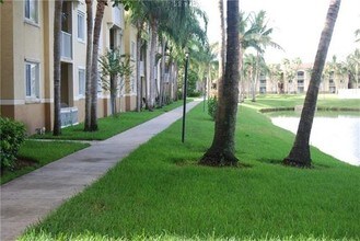 2600 S University Dr-Unit -11A in Davie, FL - Building Photo - Building Photo