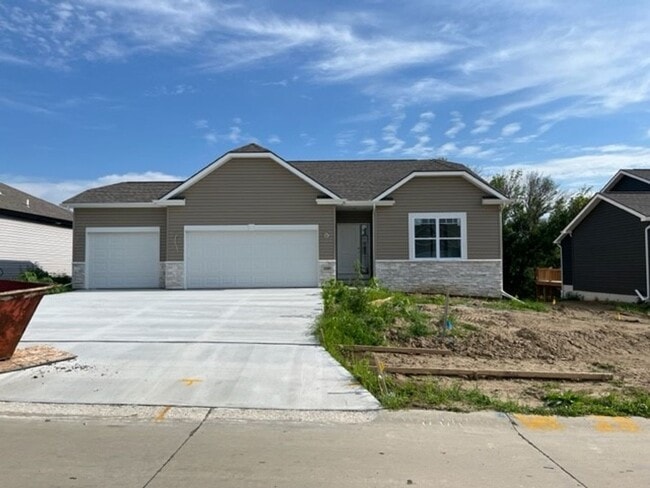 property at 10337 S 205th St