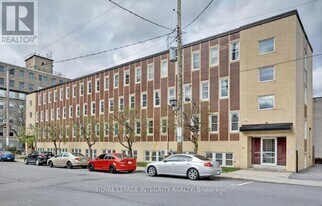 61 Parent Ave in Ottawa, ON - Building Photo