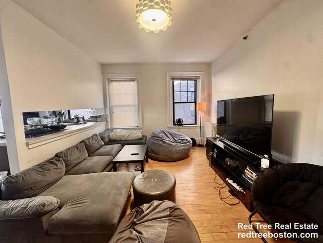 1173 Commonwealth Ave, Unit 3 in Boston, MA - Foto de edificio - Building Photo