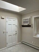 300 Arcadia Ave in Uniondale, NY - Building Photo - Building Photo